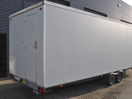 Badvogn 2x4 med oliefyr