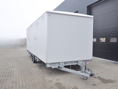 Toilet/badvogn 2x4 bad med oliefyr