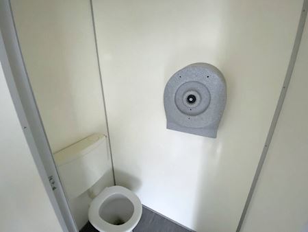 Toilet/badvogn 2x4 bad med oliefyr