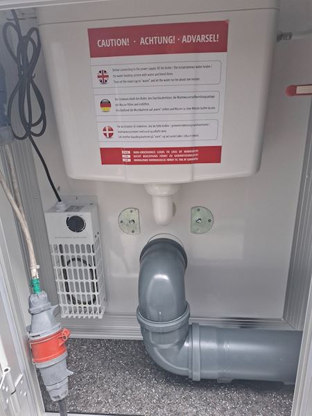 Type 660: Toiletvogn med 8 toiletter
