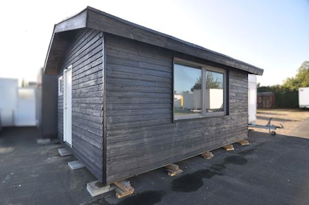 Annex 3,95 x 5,5 x 3,5 m (BxLxH)