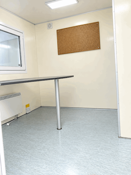 Type 240: Kontor-/Spisevogn med tanktoilet 4 pers.