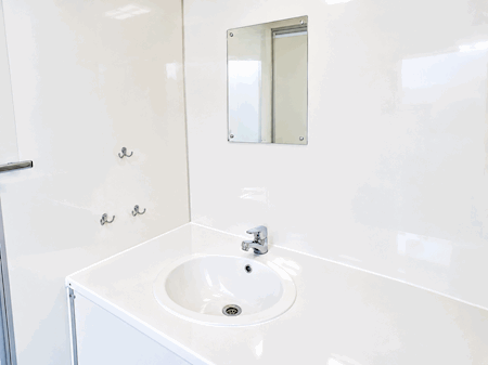 Type 240: Toilet- & badvogn
